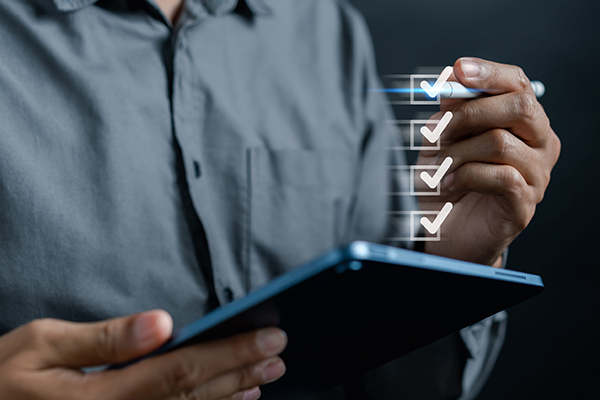 Commercial Real Estate Due Diligence Checklist: 15 Critical Items Before You Close